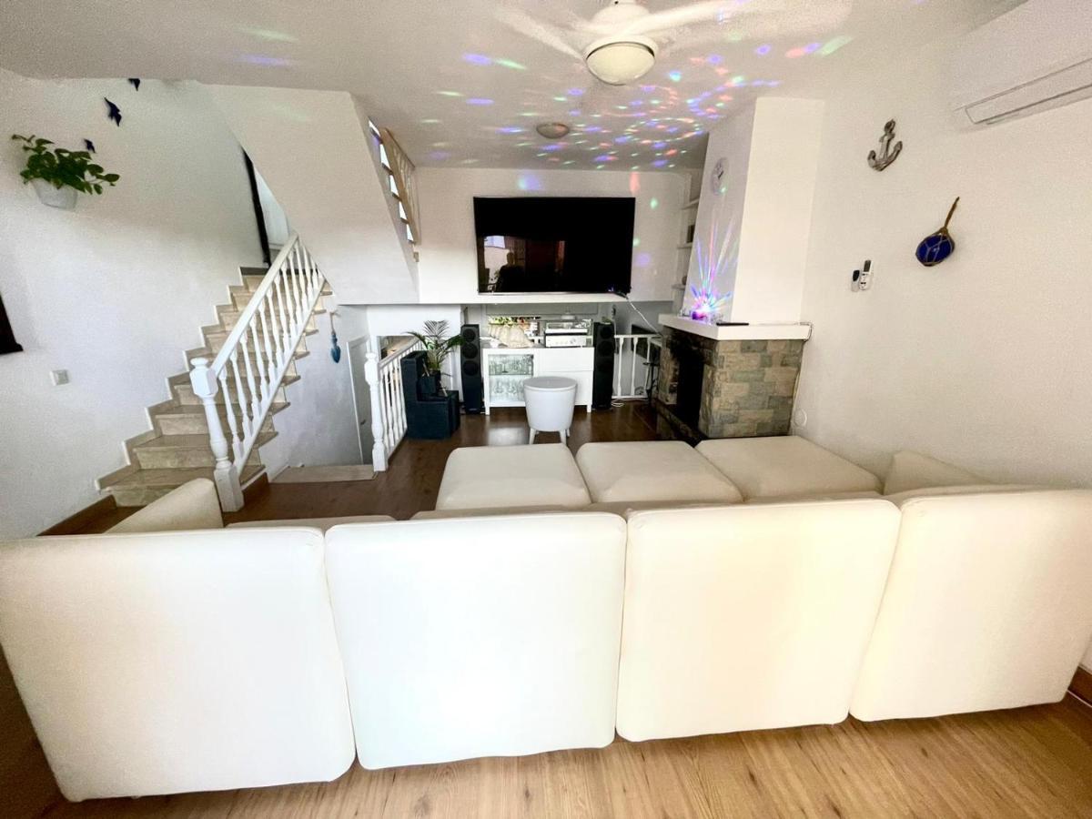Casa En Masnou Junto A Playa Y Tren Villa Eksteriør bilde