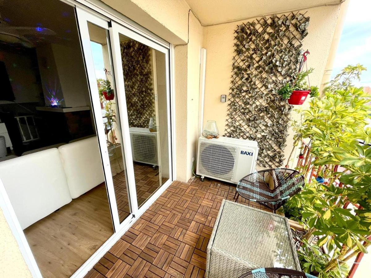 Casa En Masnou Junto A Playa Y Tren Villa Eksteriør bilde