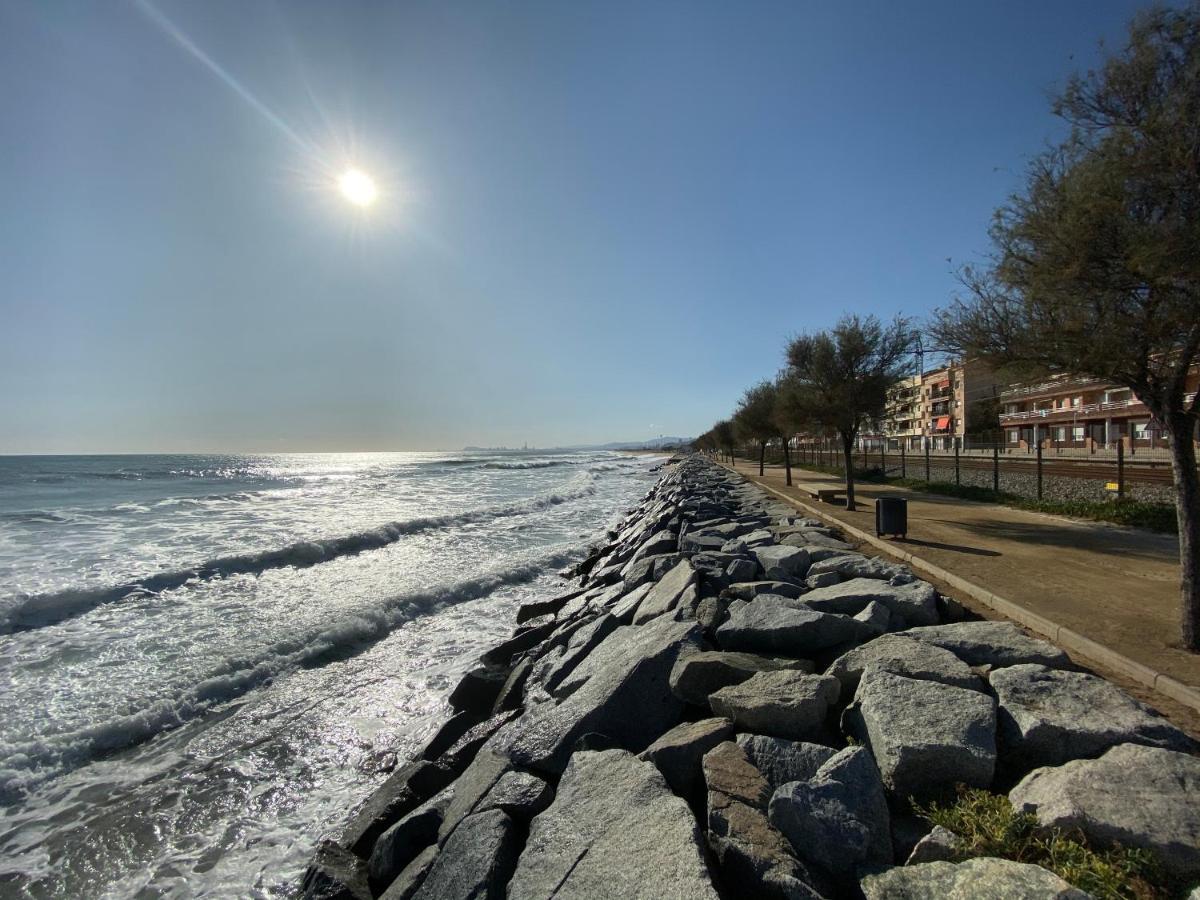 Casa En Masnou Junto A Playa Y Tren Villa Eksteriør bilde